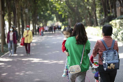 3岁生日前后照片